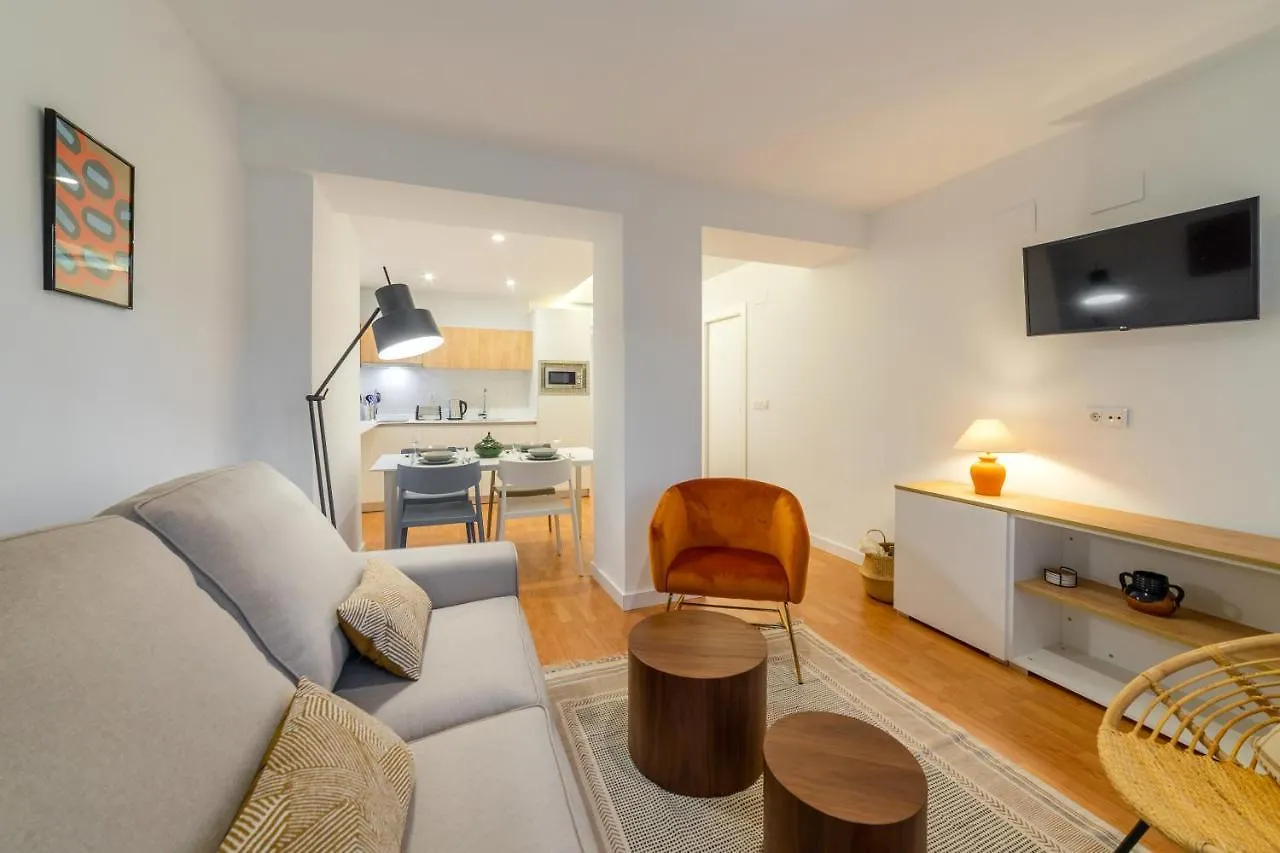 Apartamentos Turisticos Torres De Santiago Úbeda Apartament