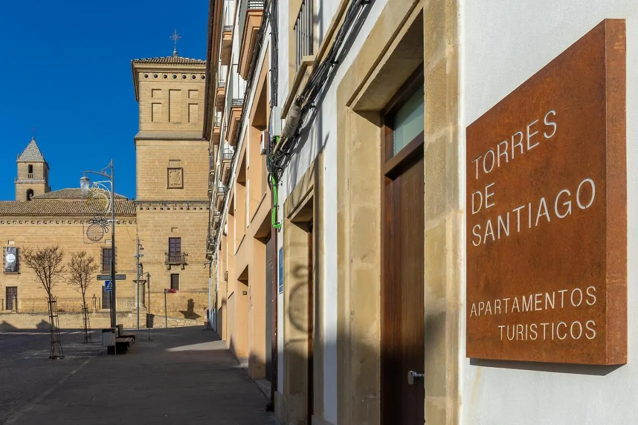 Apartamentos Turisticos Torres De Santiago Úbeda Apartament