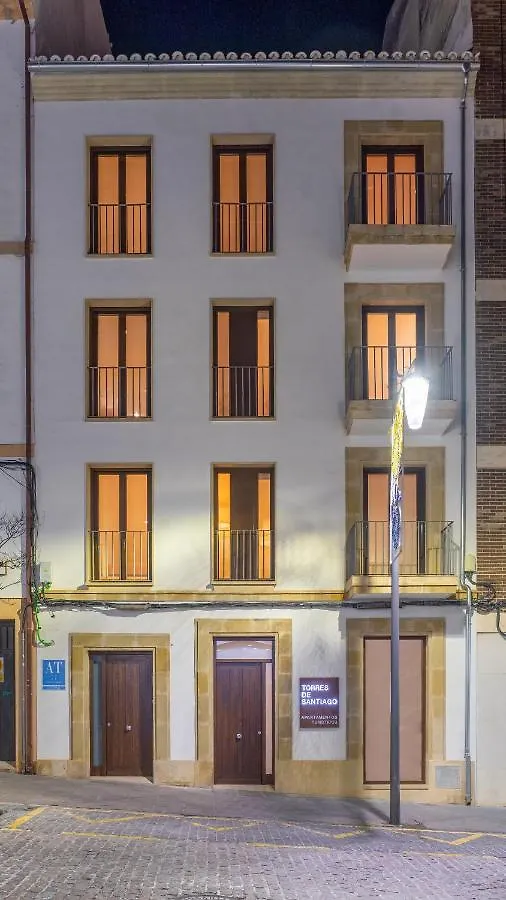 Apartamentos Turisticos Torres De Santiago Úbeda Apartament